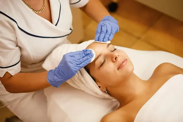 European Deep Facial Cleansing